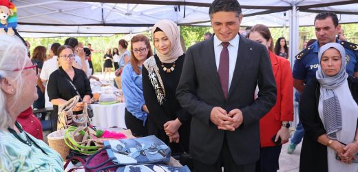 Aliağalı Kadınların El Emeği Ürünleri Görücüye Çıktı