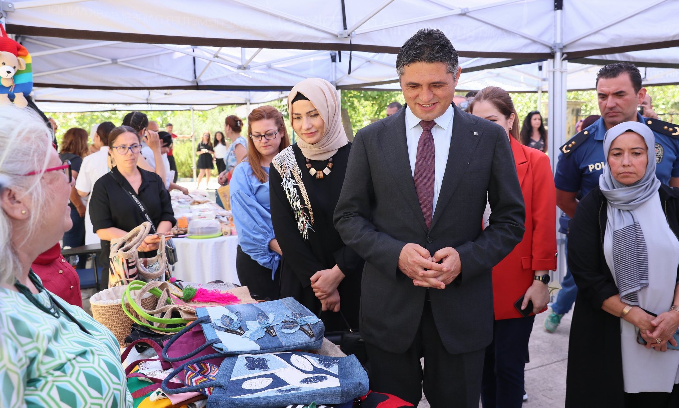 Aliağalı Kadınların El Emeği Ürünleri Görücüye Çıktı