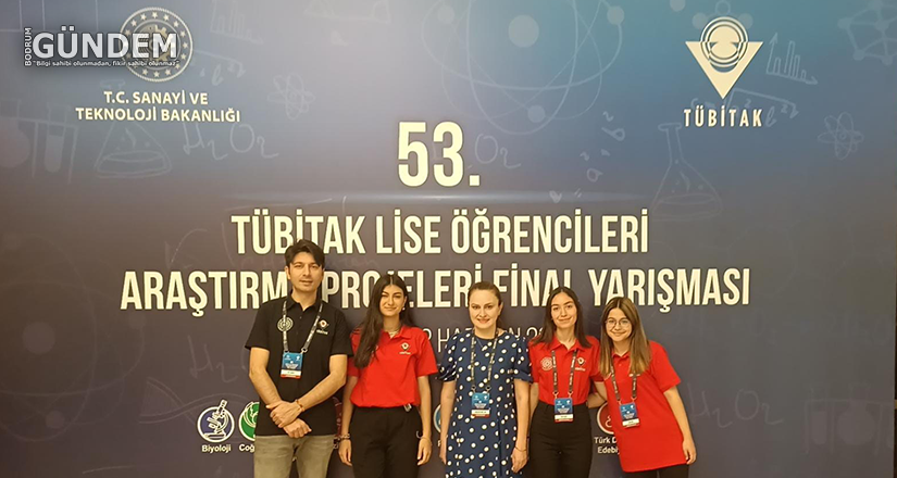 Darüşşafakalı öğrencilere TÜBİTAK’tan ödül