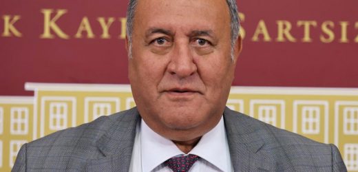 Gürer: “400 bin üniversite mezunu icralık”