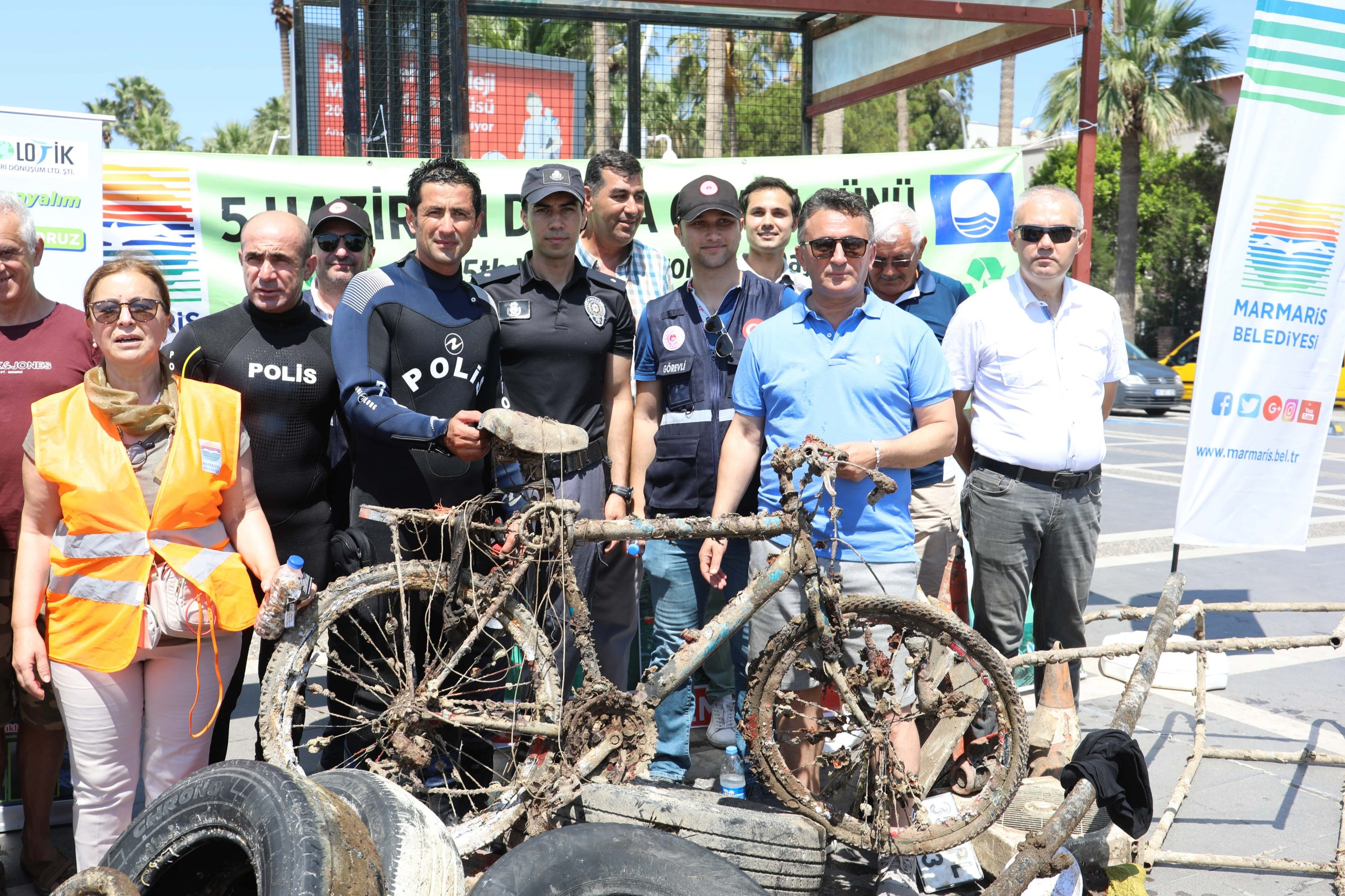 KARADA DENİZDE TEMİZLİK