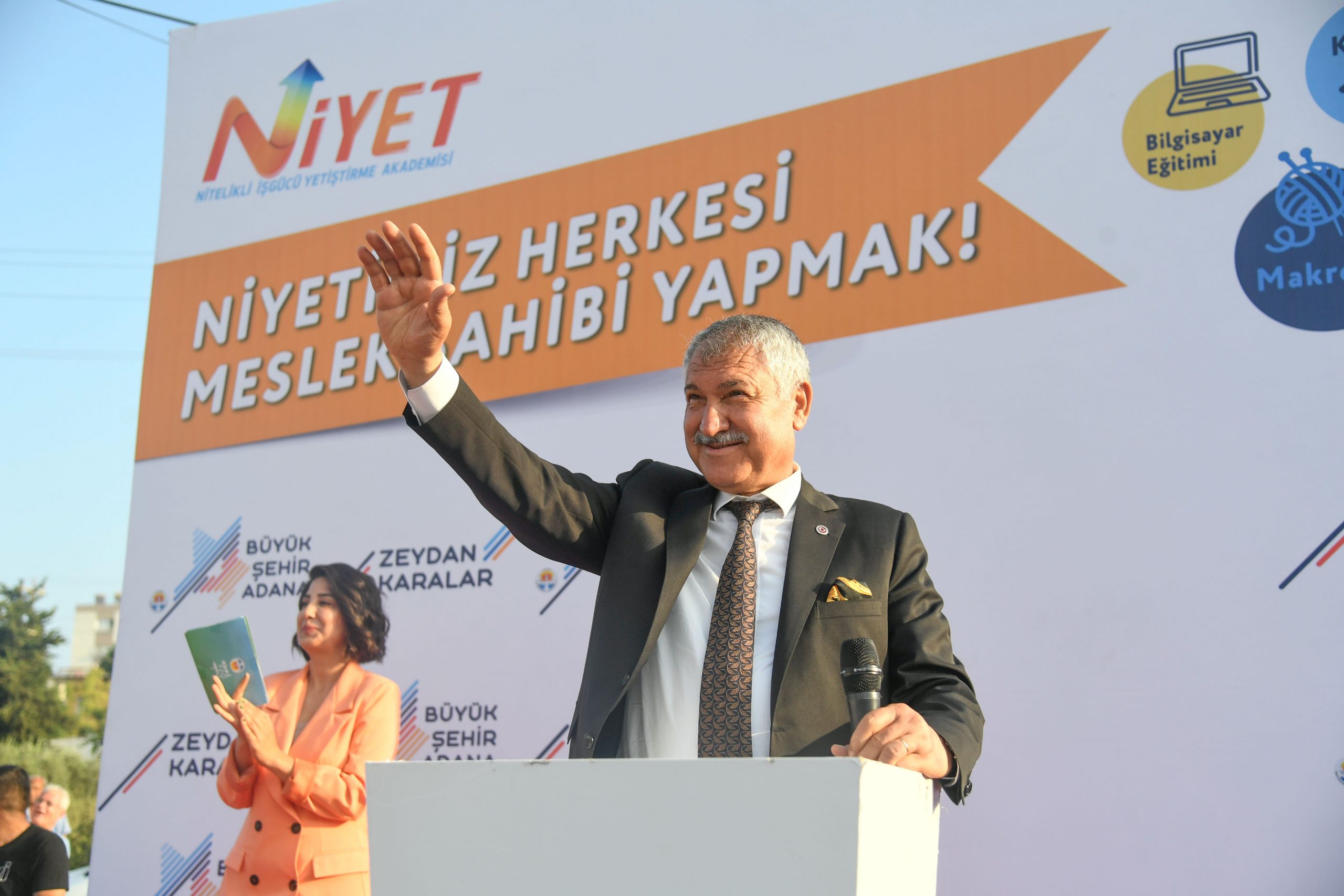 Adana Büyükşehir’den Yumurtalık’a seri hizmet atağı