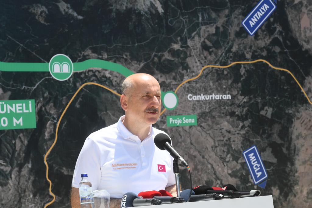 AYDIN-DENİZLİ ULAŞIMI OTOYOL İLE 70 DAKİKAYA DÜŞECEK