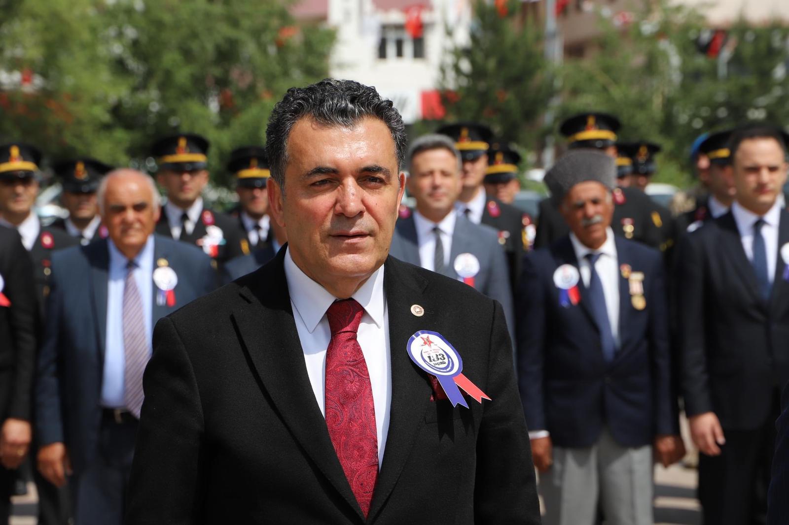 BAŞKAN DEMİR’DEN BABALAR GÜNÜ MESAJI