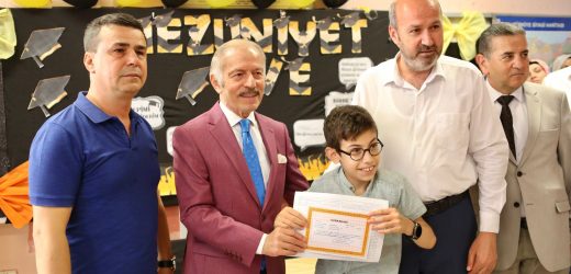 Bayrampaşa’da karne heyecanı