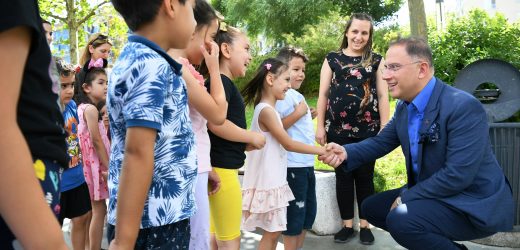 GEZİ TRENLERİ İLK SEFERİNİ BAŞKAN ÇALIK VE ÇOCUKLARLA YAPTI