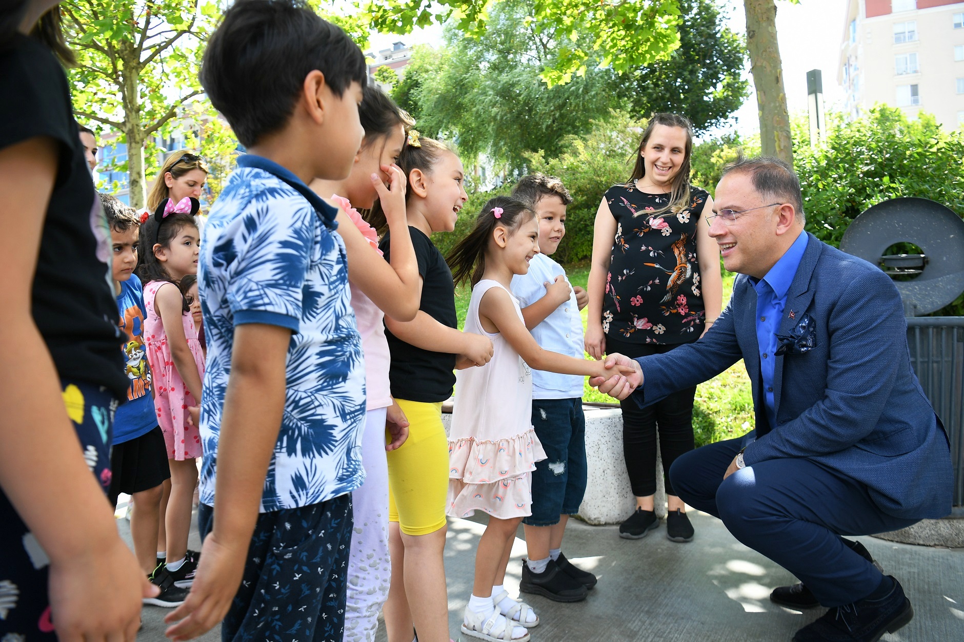 GEZİ TRENLERİ İLK SEFERİNİ BAŞKAN ÇALIK VE ÇOCUKLARLA YAPTI