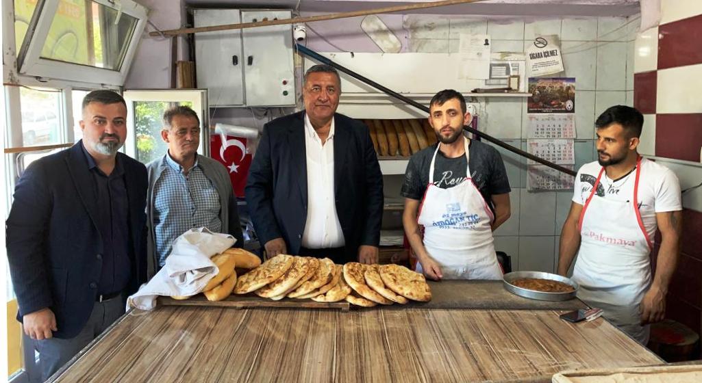 Gürer: “Vatandaş alamıyor, pazarcı satamıyor”