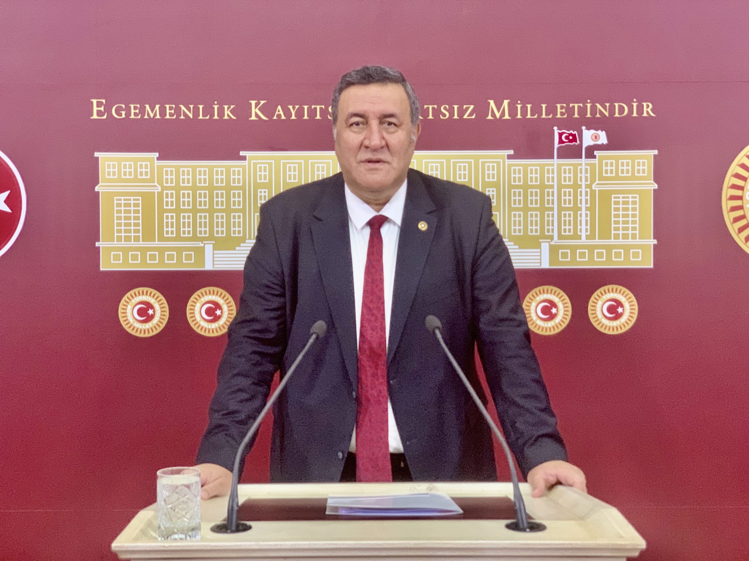 Gürer:  DSİ’de neler oluyor?“DSİ yapabileceği işi neden ihale eder?”