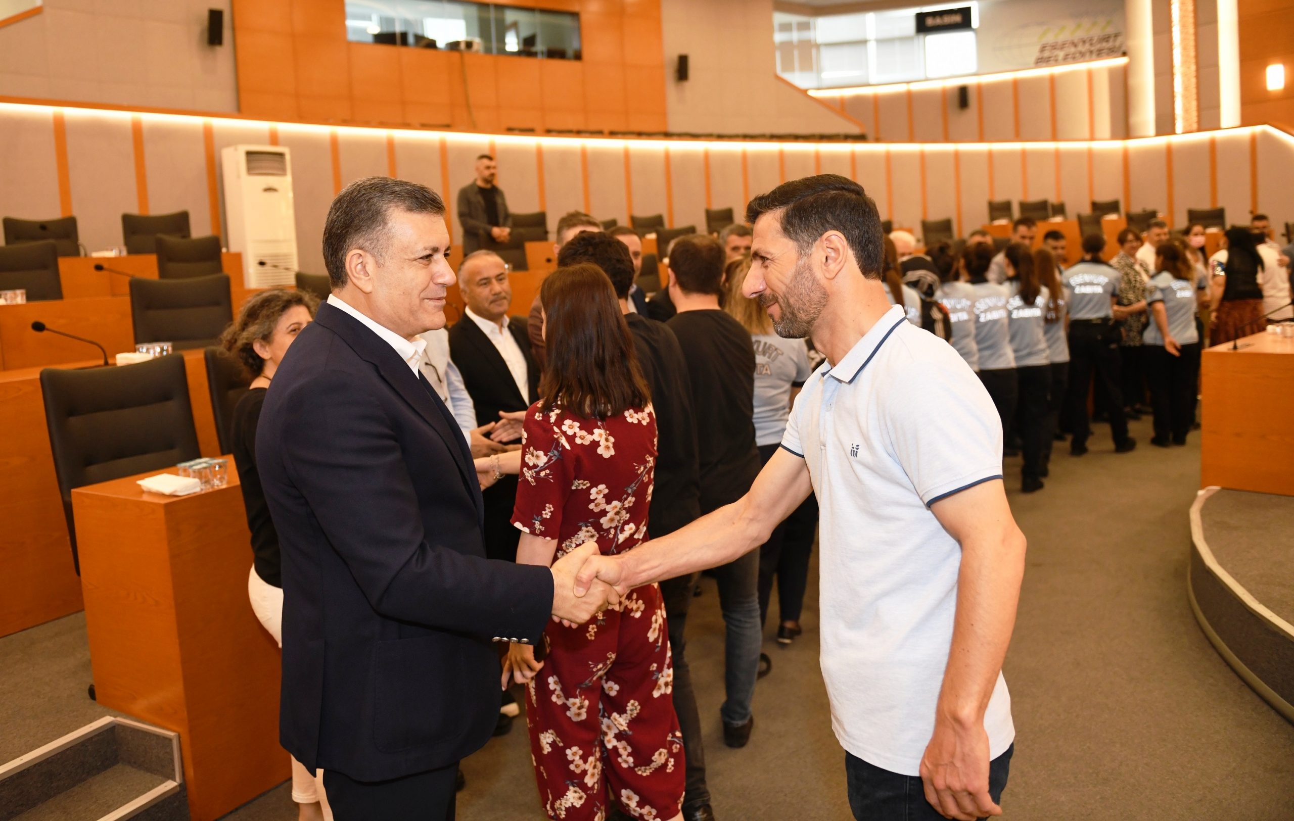 BAŞKAN BOZKURT, PERSONELİYLE TEK TEK BAYRAMLAŞTI