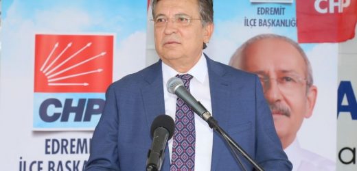 Edremit CHP’de yeni katılımlarla büyüyor