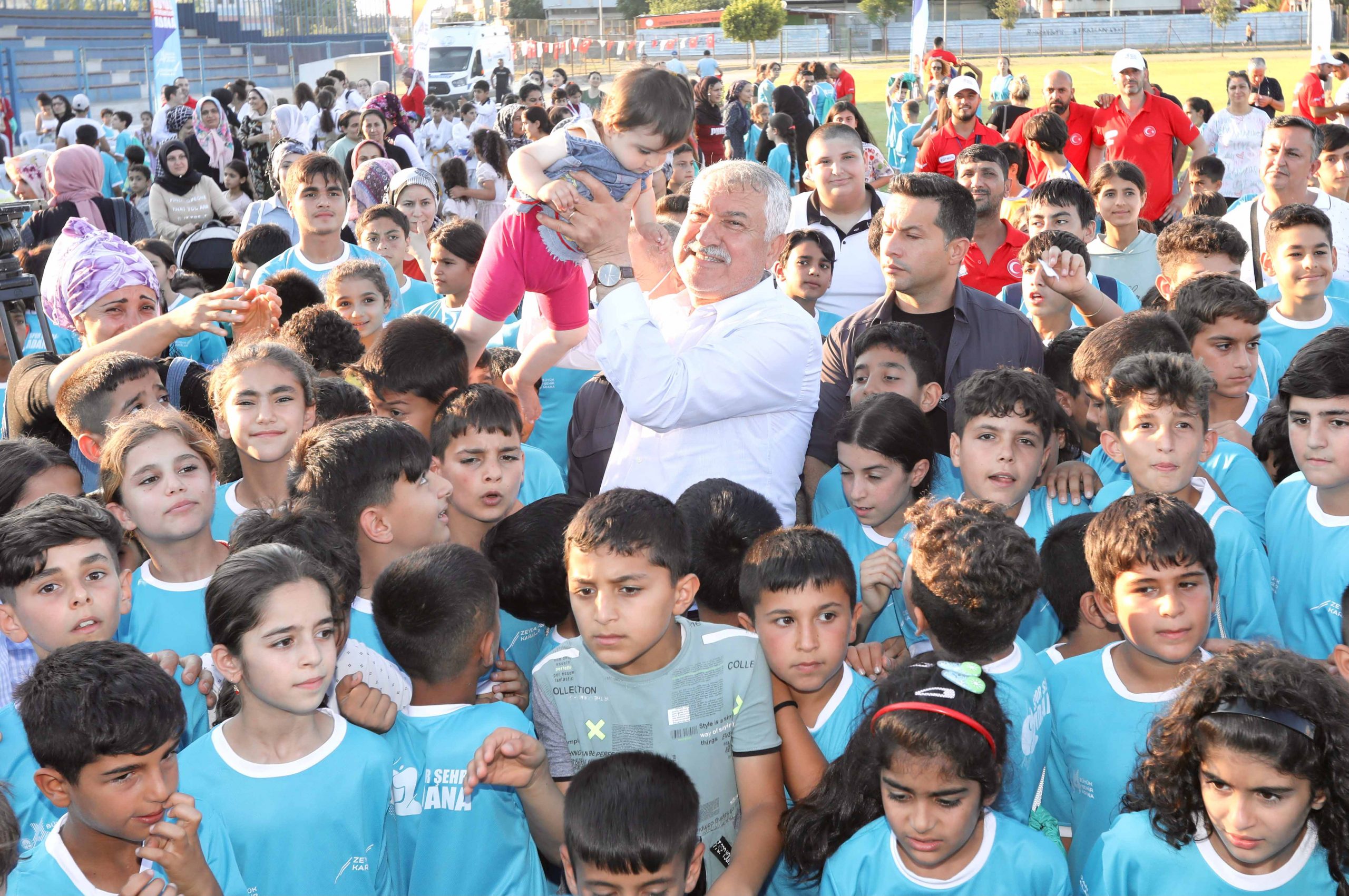 Zeydan Karalar, “Halkımıza hizmet etmek mutluluk kaynağımız.”