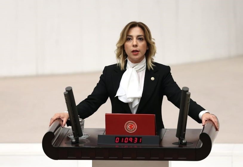 Yelda Erol Gökcan’ın  24 Temmuz Gazeteciler ve Basın Bayramı mesajı…