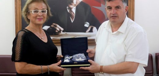 TÜRK KADINLAR BİRLİĞİ DERNEĞİ BERGAMA ŞUBESİ ÜYELERİ BAŞKAN DOĞRUER’İ ZİYARET ETTİ