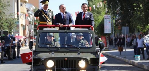 ARDAHAN’DA 30 AĞUSTOS ZAFER BAYRAMI ÇEŞİTLİ ETKİNLİKLERLE KUTLANDI