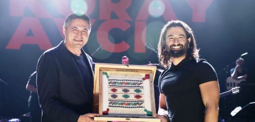 Aliağa’da Dopdolu Sanat Devam Ediyor