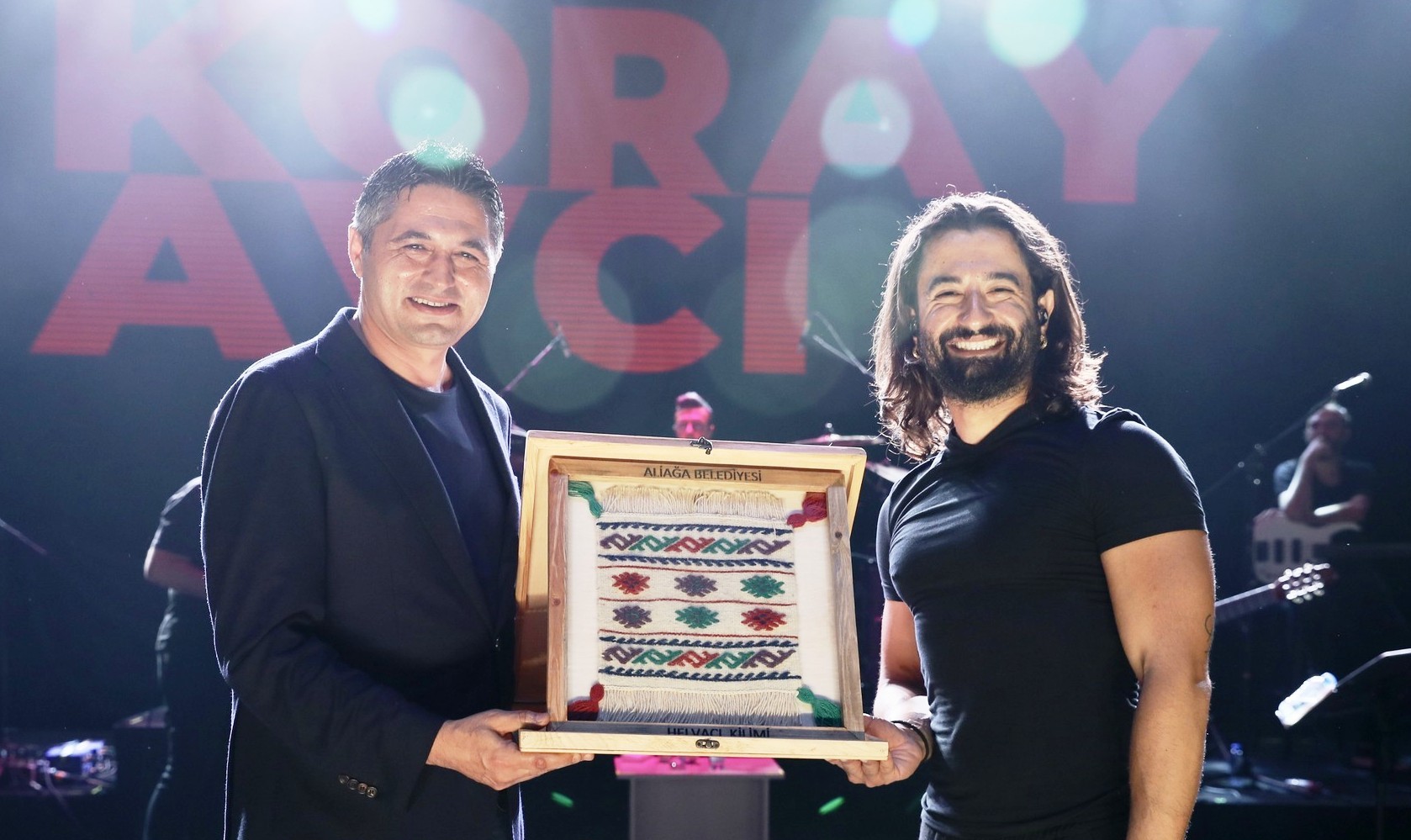 Aliağa’da Dopdolu Sanat Devam Ediyor