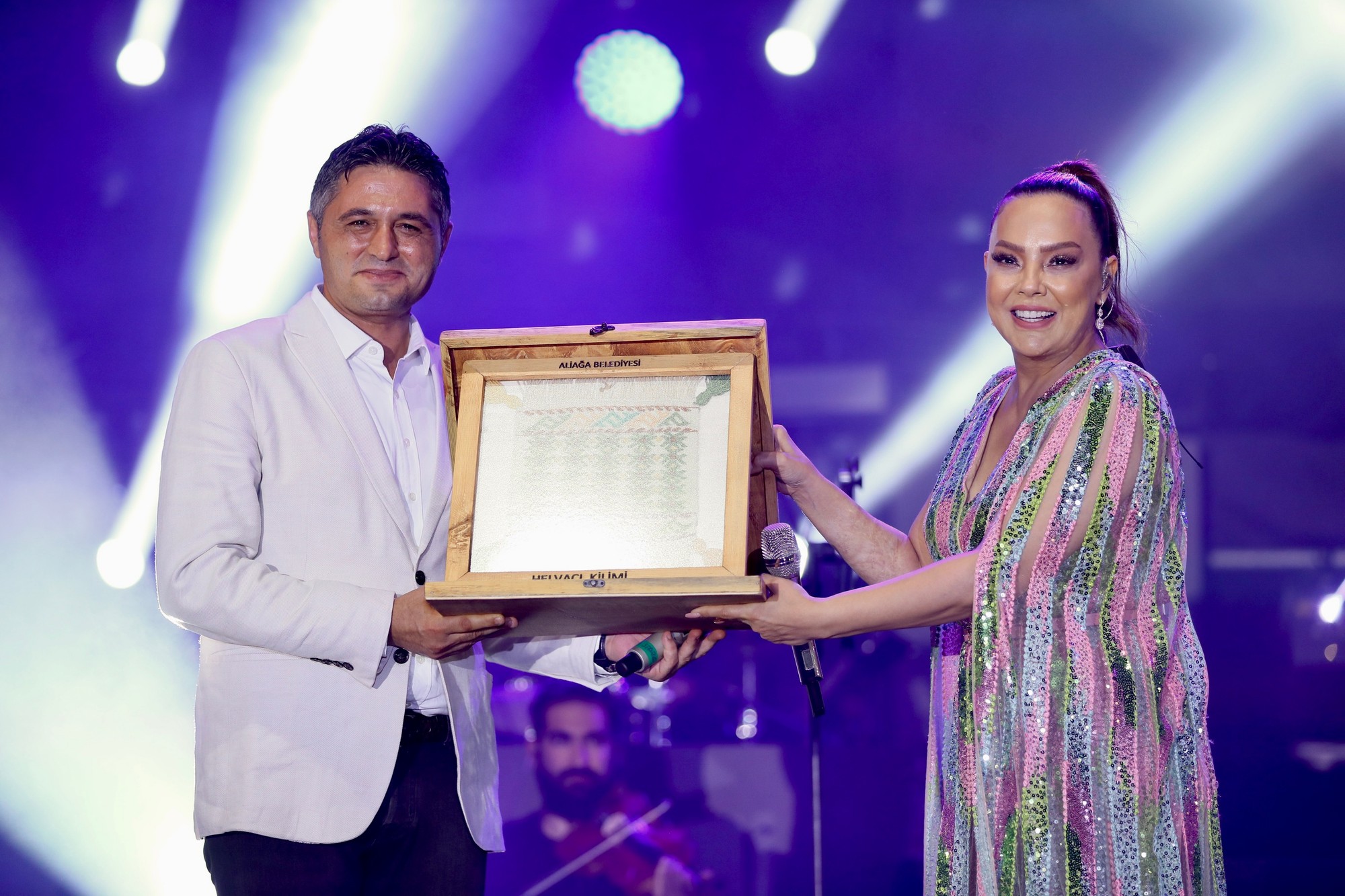 Aliağa’da Muhteşem Sahne, Muhteşem Konser