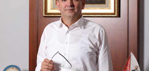 İZMARİTSİZ AYVALIK KONULU KARİKATÜR YARIŞMASINA BÜYÜK İLGİ