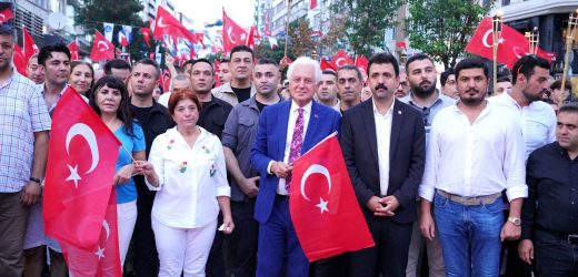 ŞİŞLİ’DE  BÜYÜK ZAFERİN 100’ÜNCÜ YILI COŞKUYLA KUTLANDI