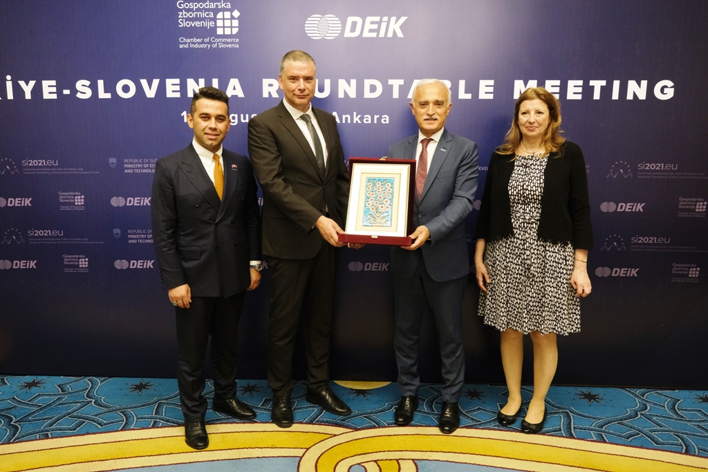 DEİK, SLOVENYA CUMHURBAŞKANI İLE İŞ İNSANLARINI ANKARA’DA BULUŞTURDU