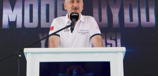 ULAŞTIRMA VE ALTYAPI BAKANI KARAİSMAİLOĞLU: OYUNLARI BOZAN VE ARTIK OYUNLARI KENDİSİ YAZAN BİR TÜRKİYE VAR