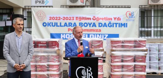 Bayrampaşa Belediyesi’nden okullara 32 ton boya desteği