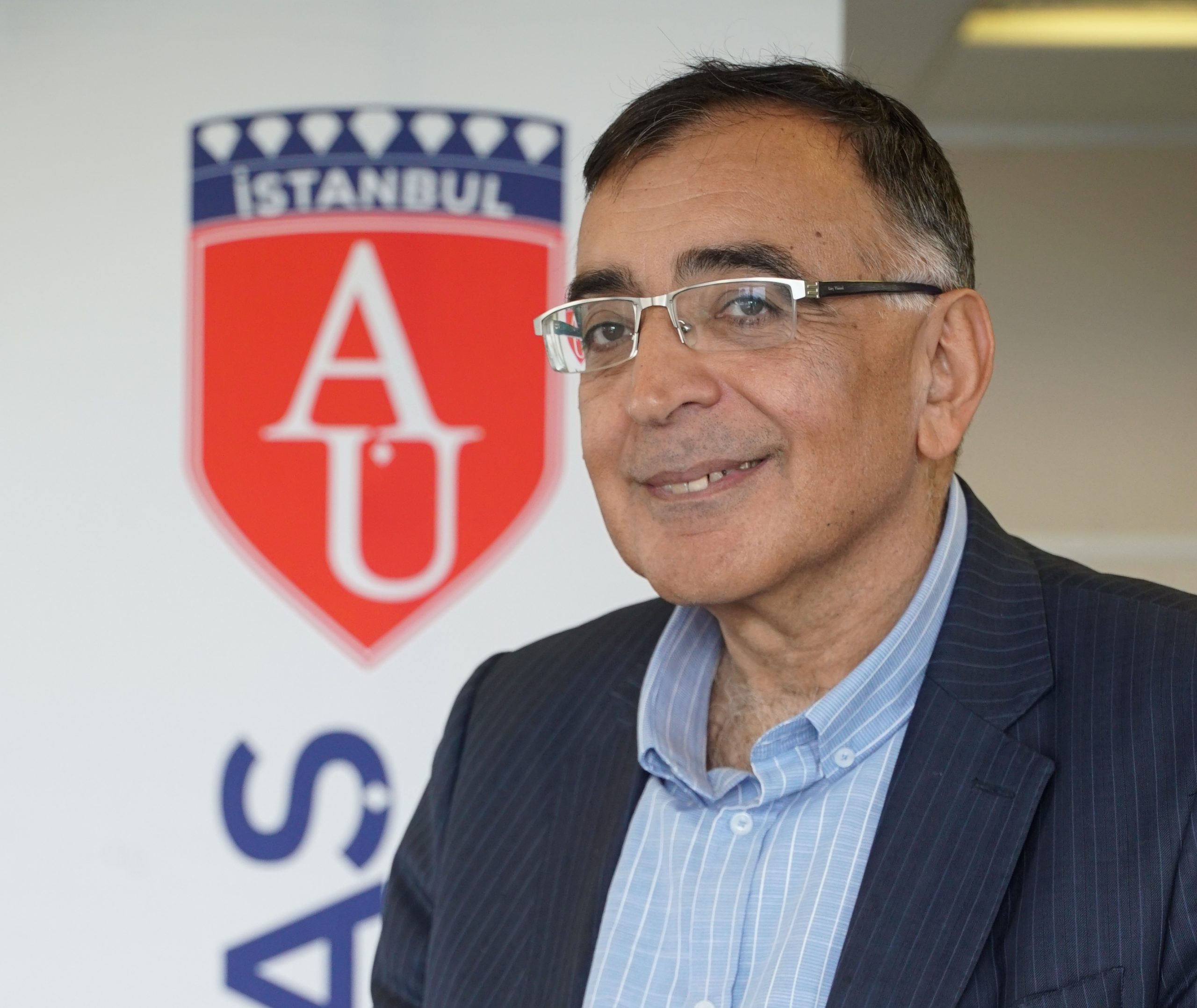 Prof. Dr. Hayri Kozanoğlu: “Ham petrol fiyatları 2 yılda %350 arttı”