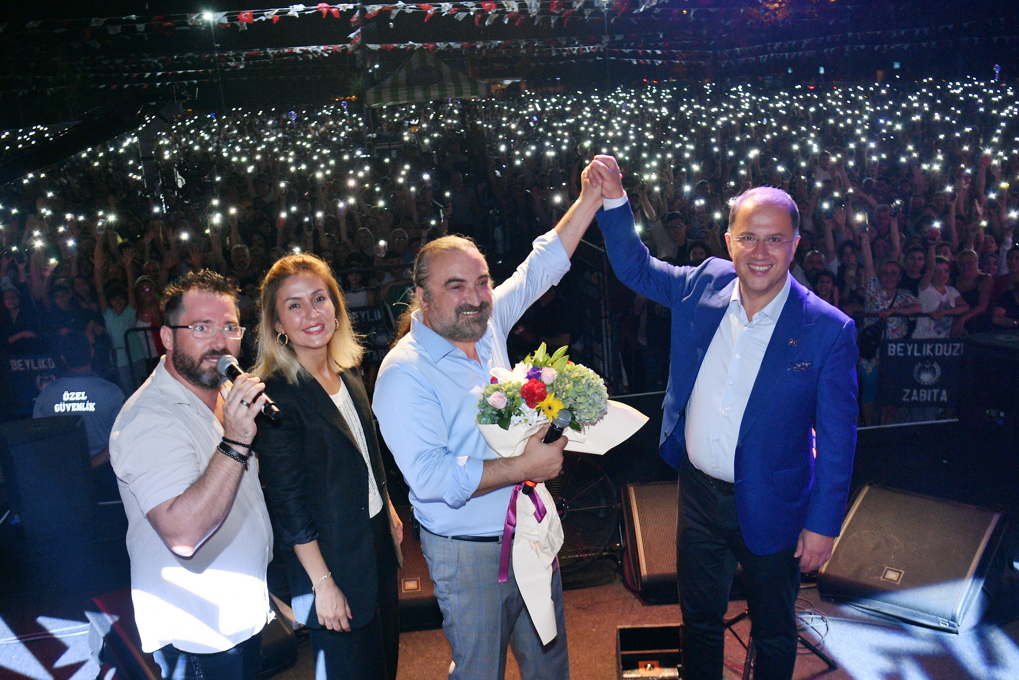 İ ÇARDAK ALTI SOHBETLERİ’NDE “EKONOMİDE ORTAK ÇABA” KONUŞULDU