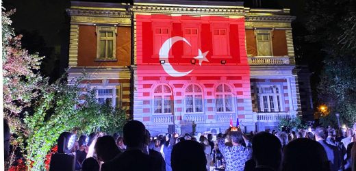 Romanya’da 3 Binden Fazla Üst Düzey Kamu Görevlisi Türkçe ve Türk Kültürü ile Tanıştı