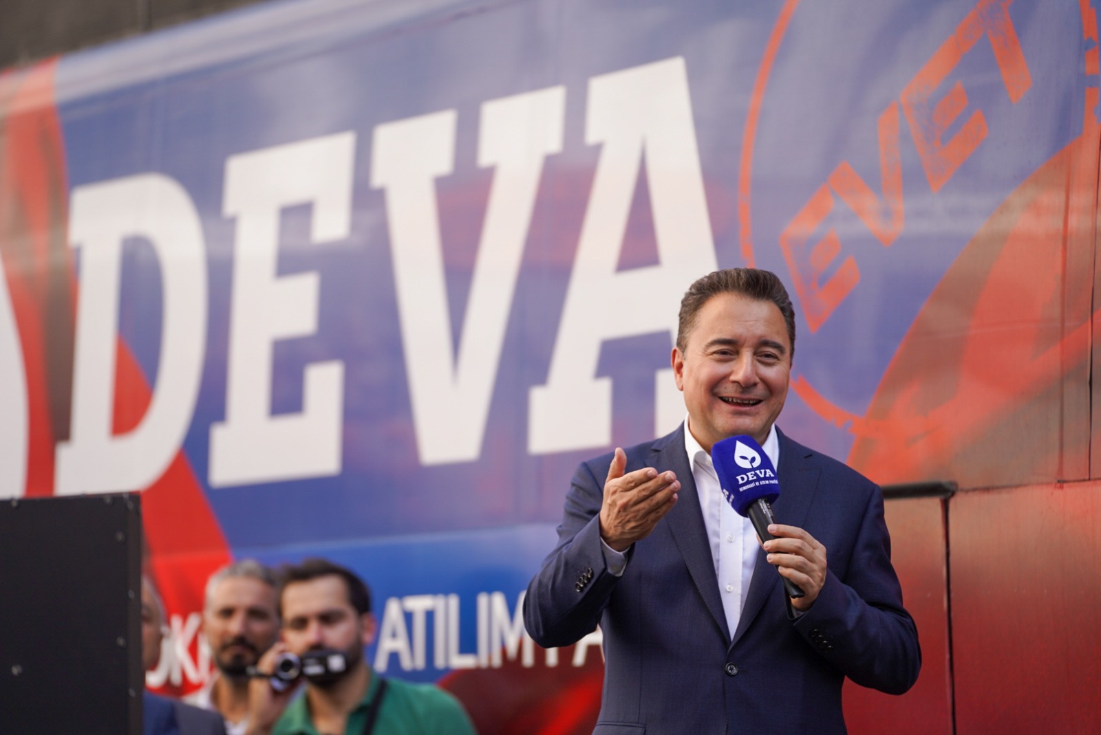 ALİ BABACAN ELAZIĞ’DA: ‘Bu ülkede kriz çözme tecrübesi olan tek ekip biziz‘