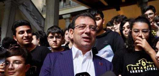 ERTELEME’ KARARINI ÖĞRENCİLERİN ARASINDA YANITLADI