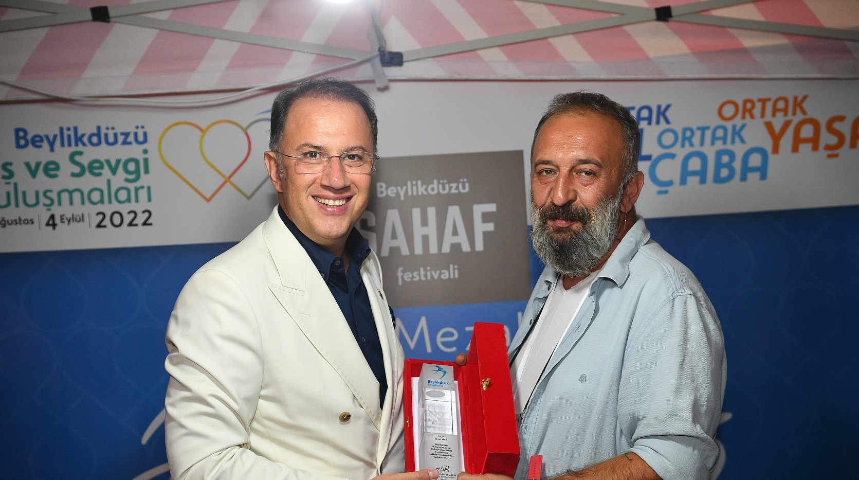 “BARIŞIN VE SEVGİNİN KONUŞULDUĞU FESTİVALLERİ YAPMAYA DEVAM EDECEĞİZ”