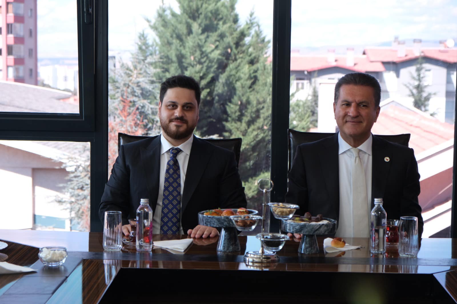 BTP Lideri Hüseyin Baş’tan, TDP Lideri Mustafa Sarıgül’e ziyaret