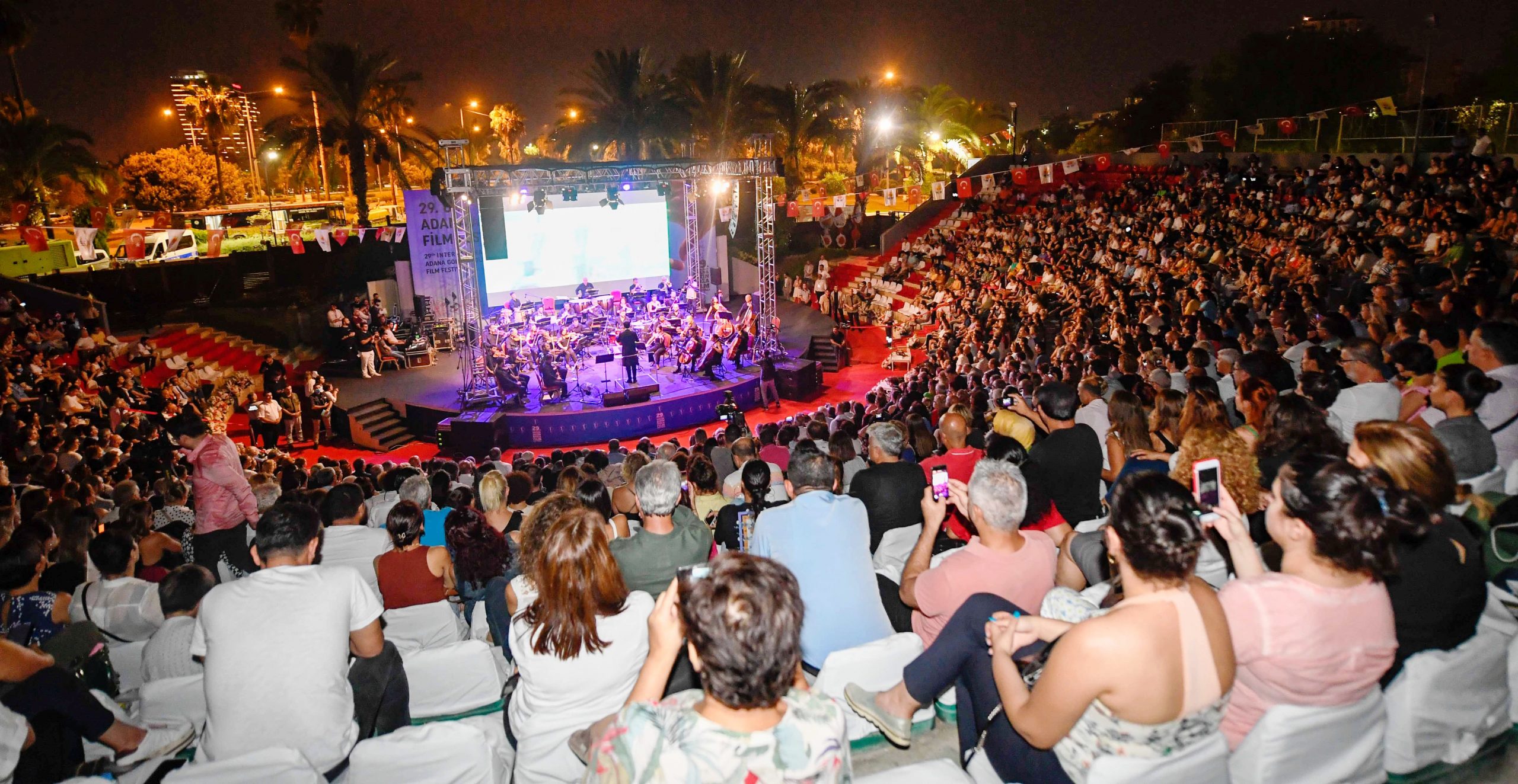 Sinema Adana’da, Adana sinemada…