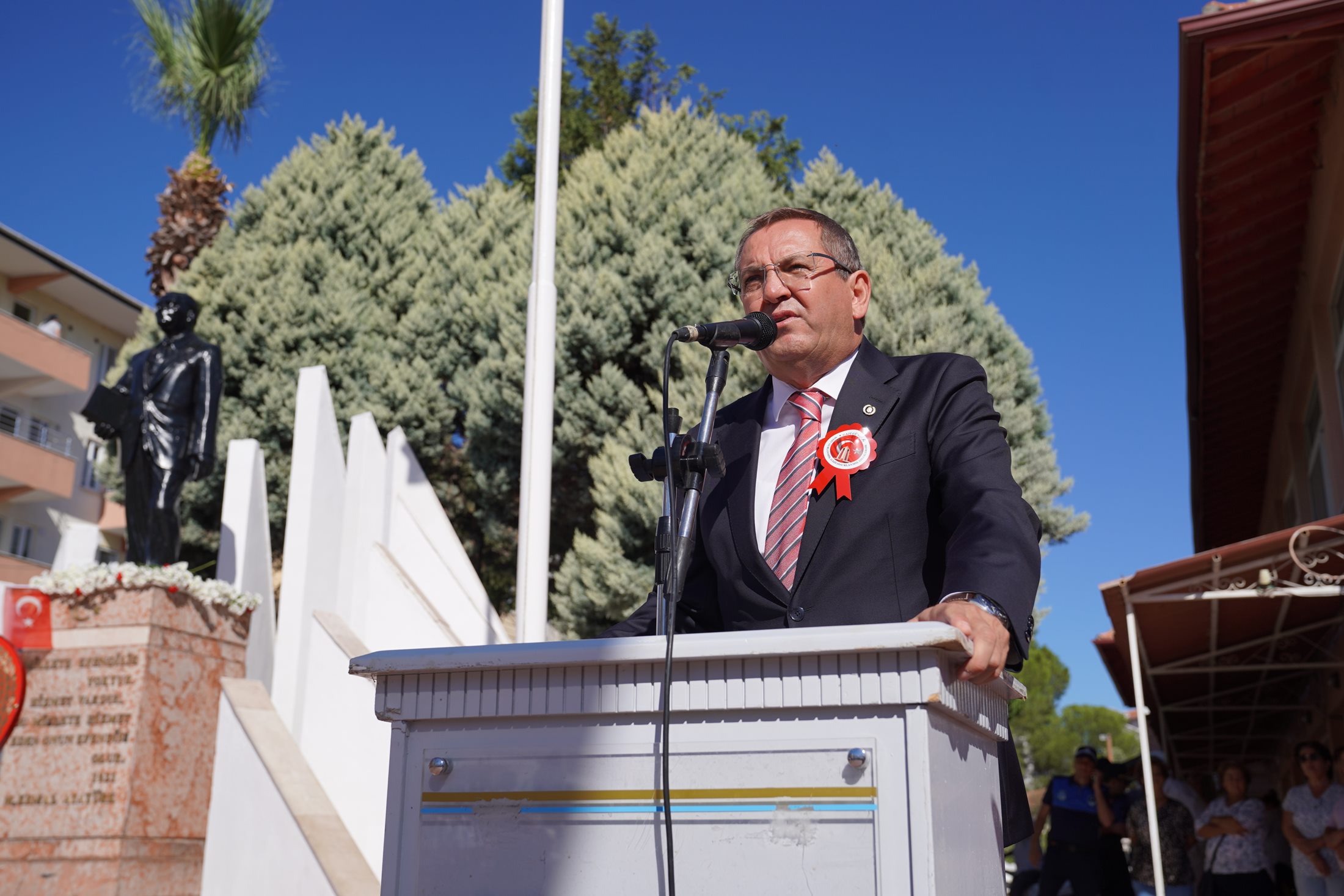 ALTINOVA’DA KURTULUŞUN 100. YILI COŞKUYLA KUTLANDI