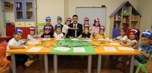 Başkan Gökhan Yüksel Öğrencilerin İlk Gün Heyecanını Paylaştı