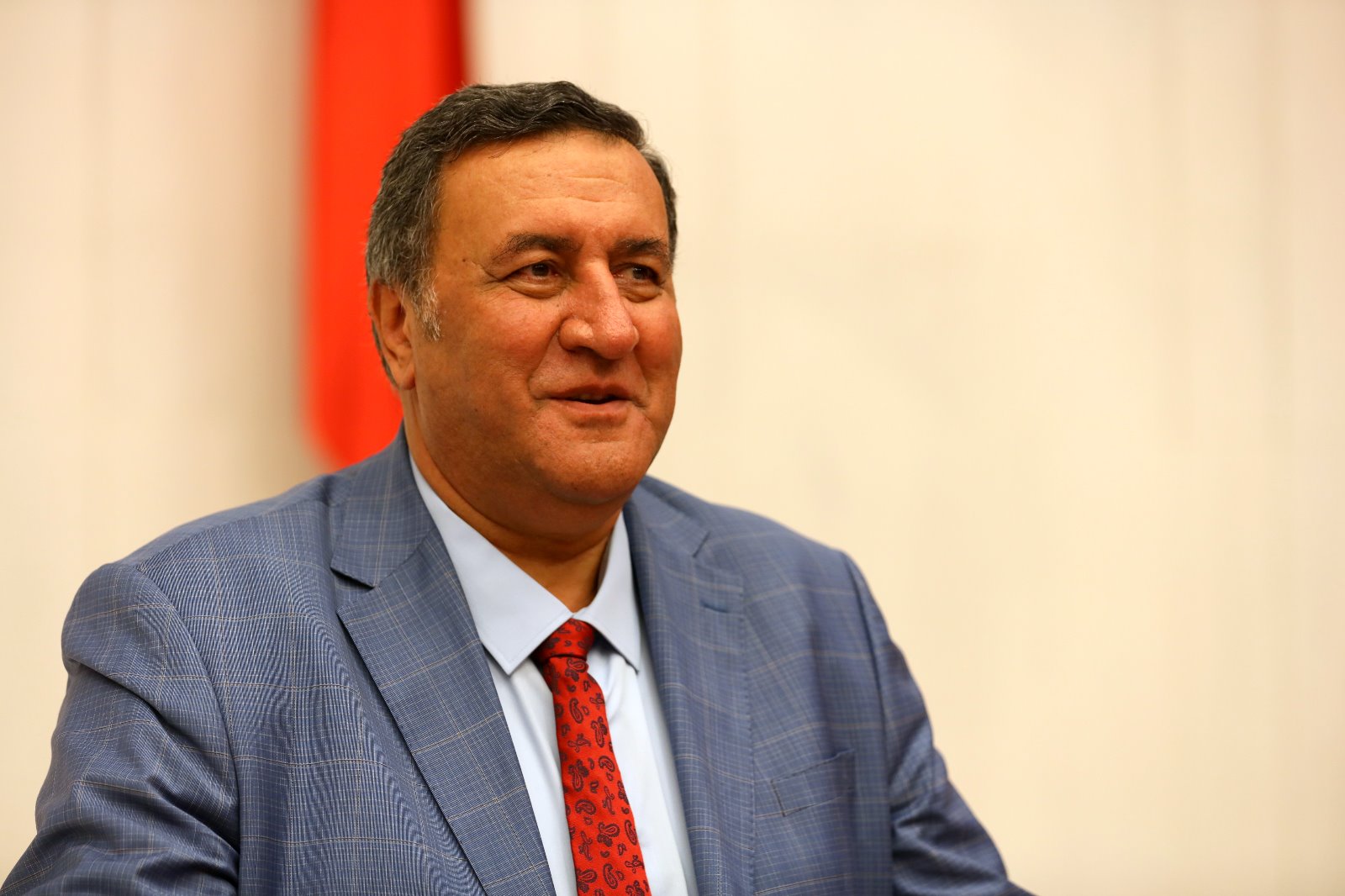 Gürer, özelleştirmeleri mercek altına aldı