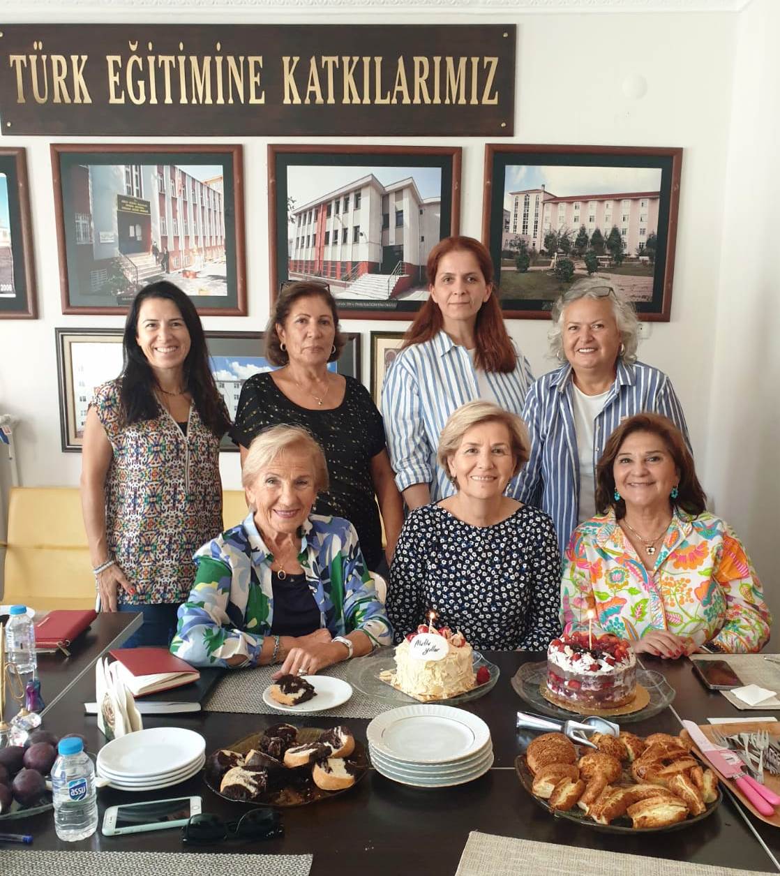 TÜRKİYE YARDIM SEVENLER DERNEĞİ İSTANBUL ŞUBESİ PASTA İLE MERHABA DEDİ