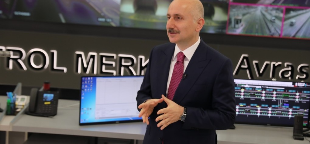 BAKAN KARAİSMAİLOĞLU: AVRASYA TÜNELİNDEN BİR HAFTADA 455 BİNDEN FAZLA ARAÇ GEÇTİ
