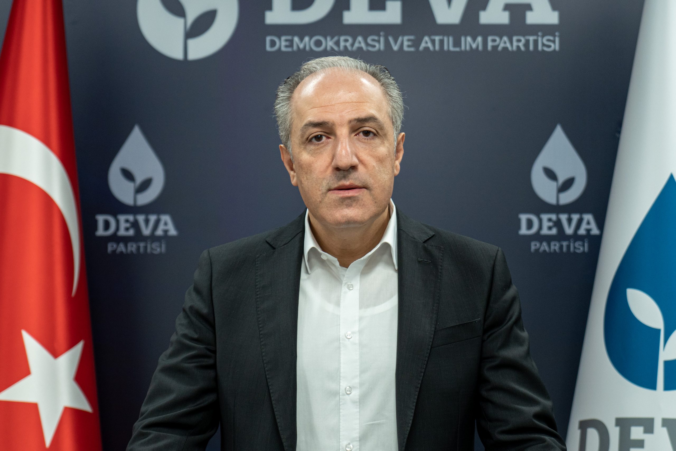DEVA PARTİLİ YENEROĞLU’NDAN DEMOKRASİ ÇIKIŞI