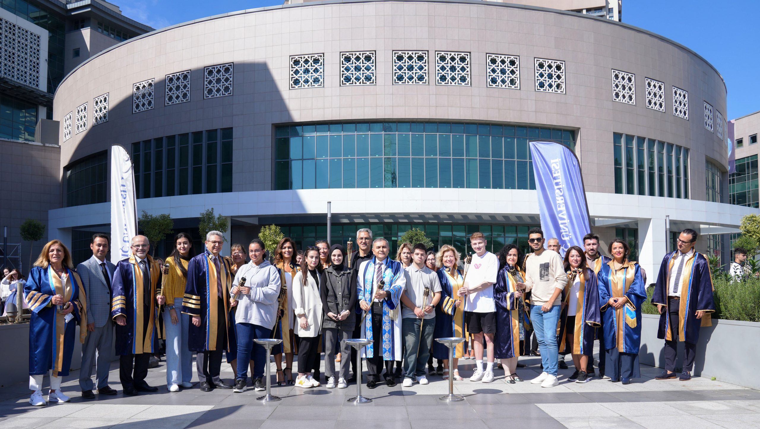 HALİÇ ÜNİVERSİTESİ AKADEMİK YIL AÇILIŞ TÖRENİ GERÇEKLEŞTİ