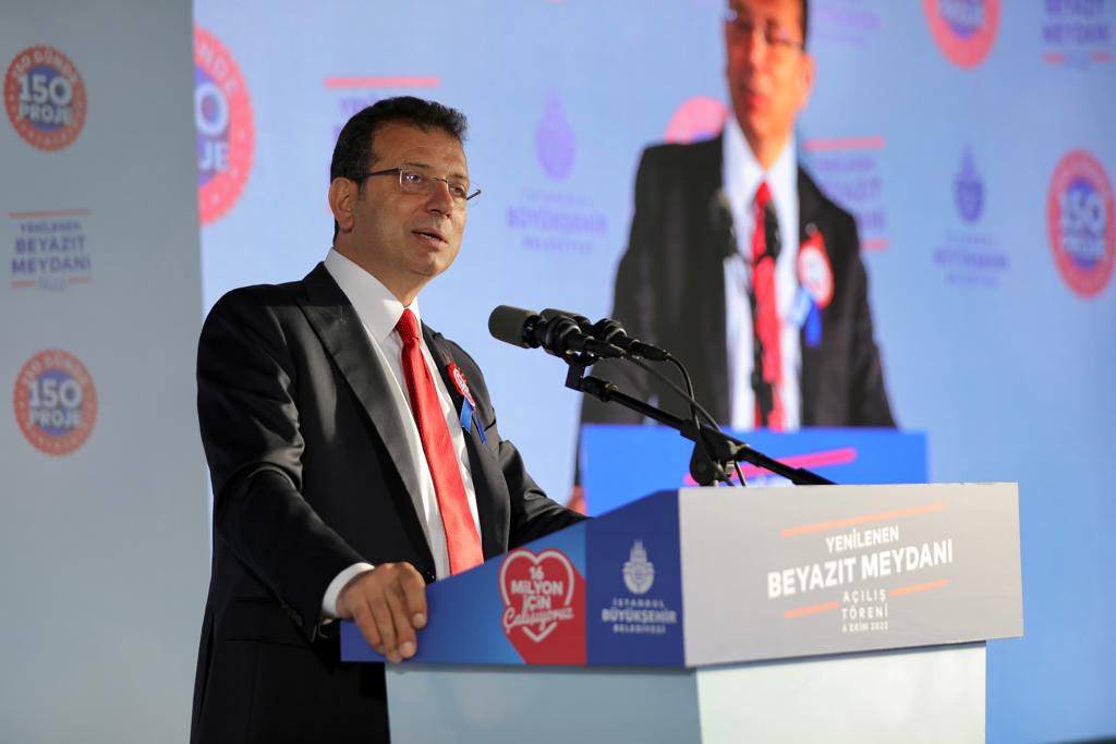 İBB, TARİHİ BEYAZIT MEYDANI’NI ESKİ GÖRKEMİNE KAVUŞTURDU