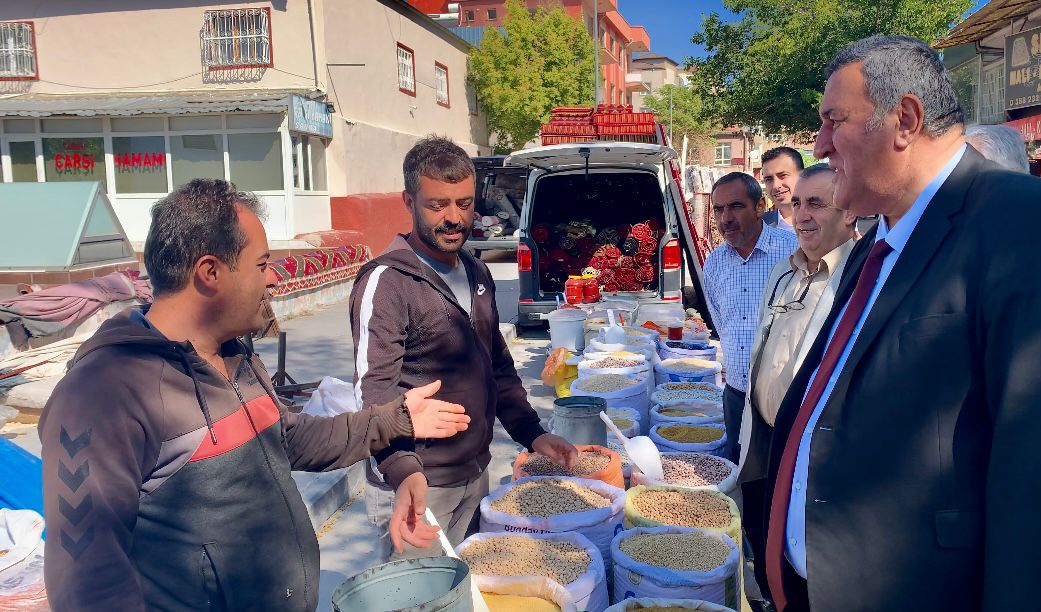 Gürer: “Esnaf satamıyorum, vatandaş alamıyorum” diyor