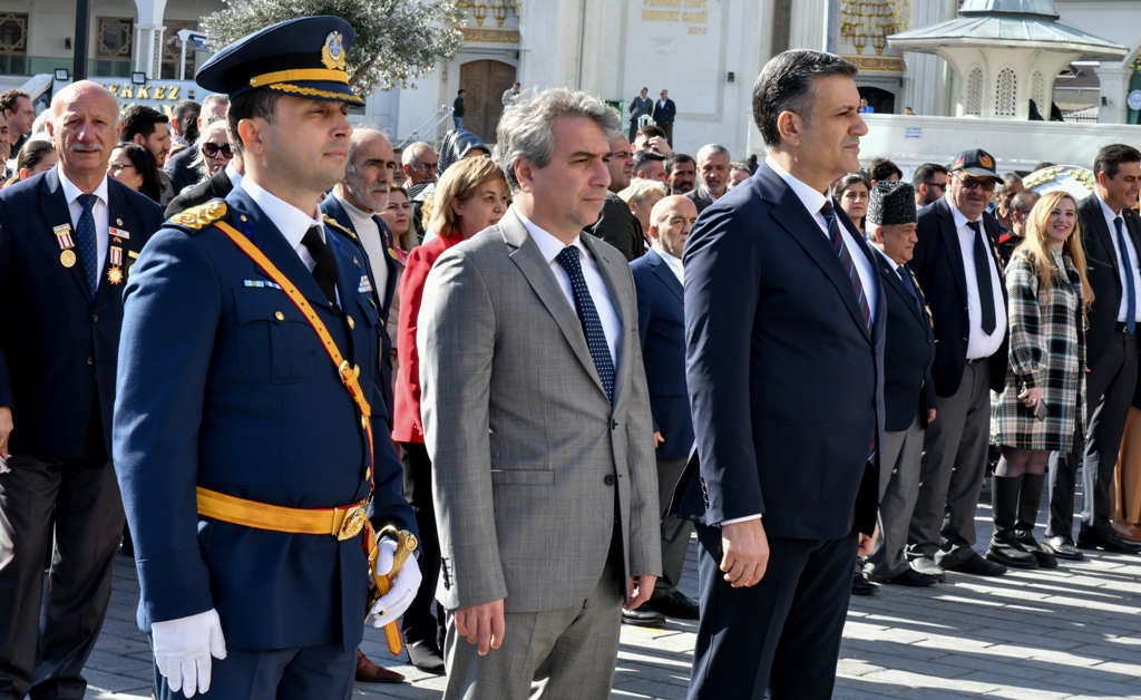 ESENYURT’TA ÇELENK SUNMA TÖRENİ GERÇEKLEŞTİ