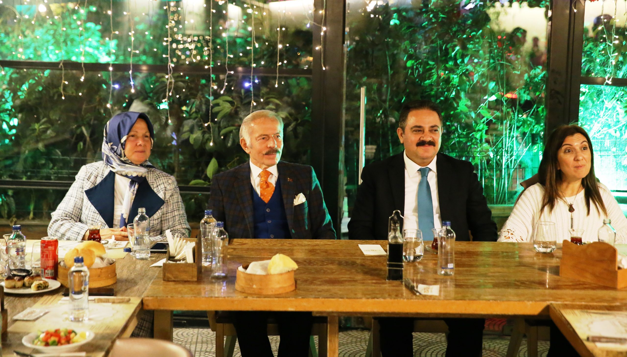 Başkan Aydıner, muhtarlarla buluştu.