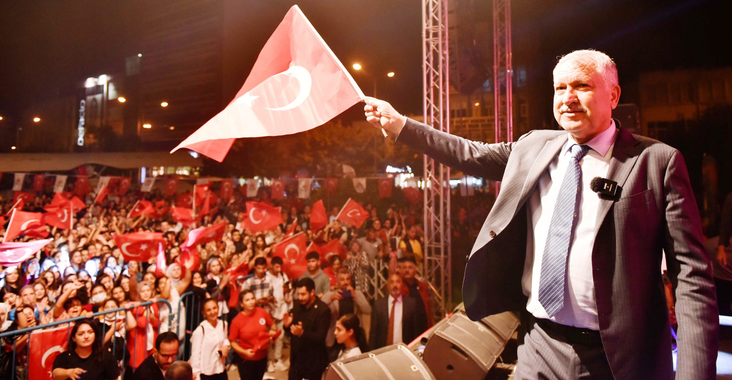 Adana- Ceyhan’da Cumhuriyet coşkusu