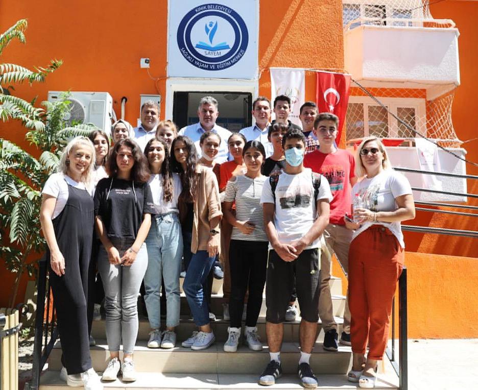 KINIK BELEDİYESİ’NDEN EĞİTİM ÖĞRETİME KAPSAMLI DESTEK