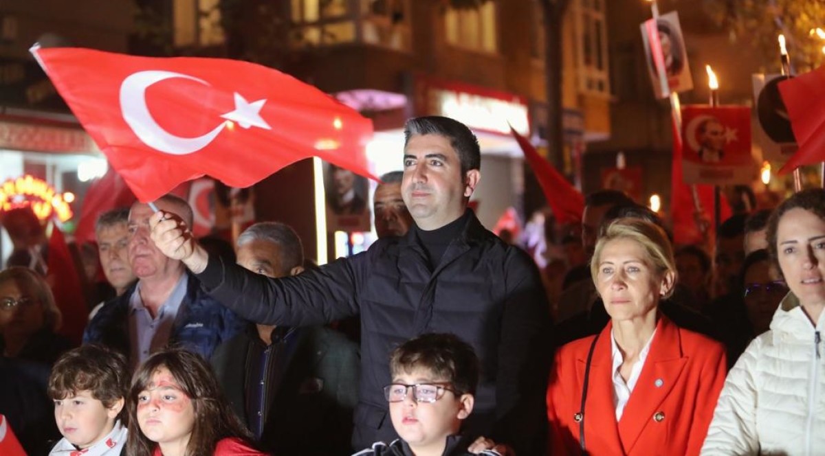 Yeni Yüzyıla Bir Kala Kartal’da Cumhuriyet Coşkusu