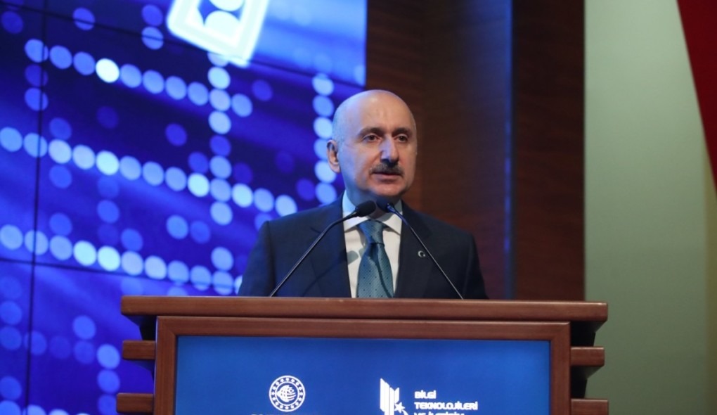 KARAİSMAİLOĞLU: İKİNCİ ÇEYREKTE HABERLEŞME SEKTÖRÜ YÜZDE 32 BÜYÜDÜ